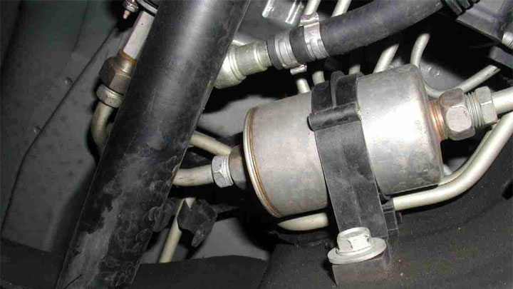 clogged fuel filter symptoms