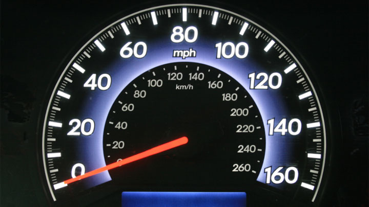 how electronic speedometer works