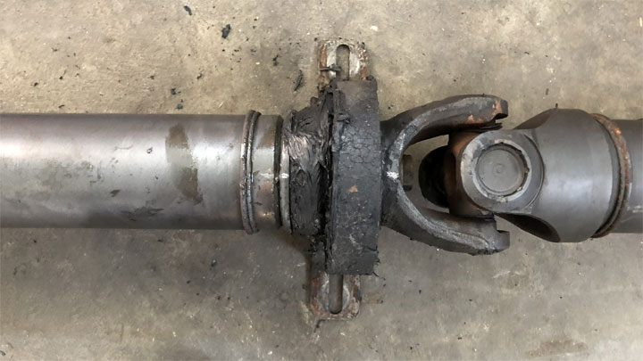 propeller shaft noise